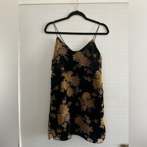 M. Fredric Floral Print Velvet Dress. Perfect for a night out or dress it up!